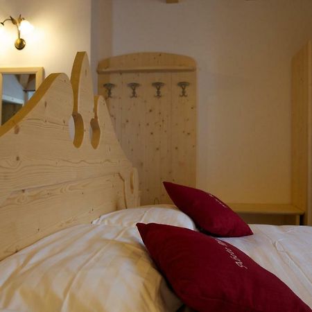 Hotel Abete Rosso à Rabbi Extérieur photo