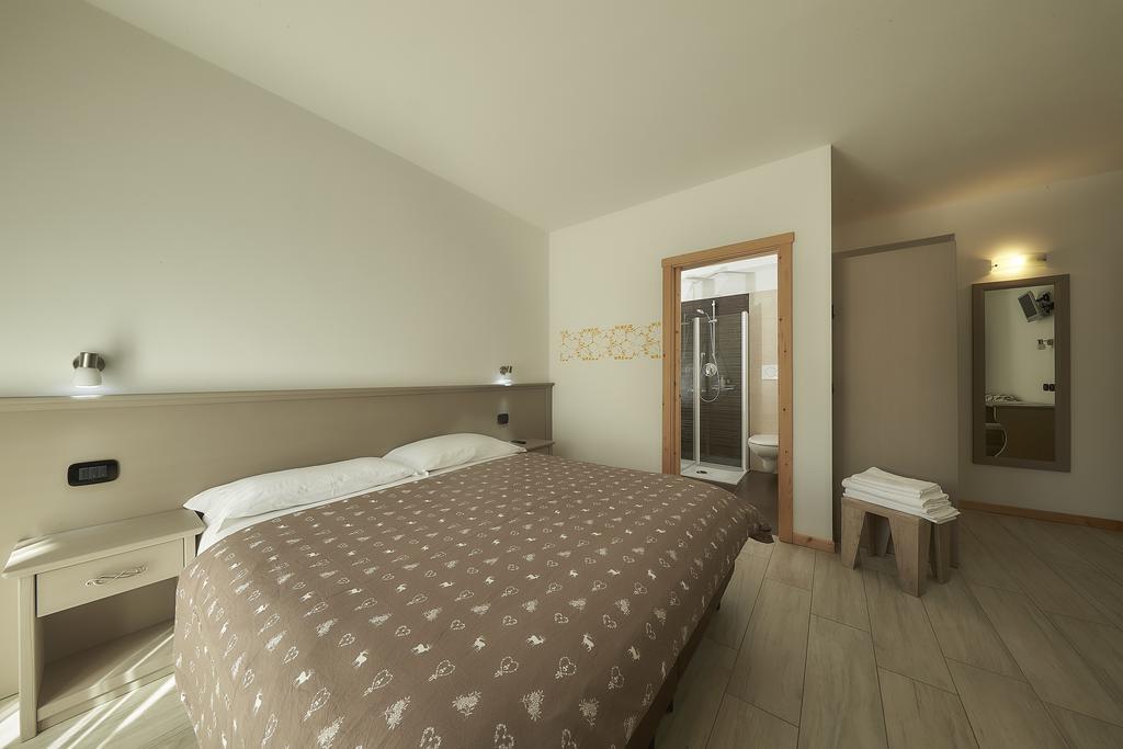 Hotel Abete Rosso à Rabbi Extérieur photo